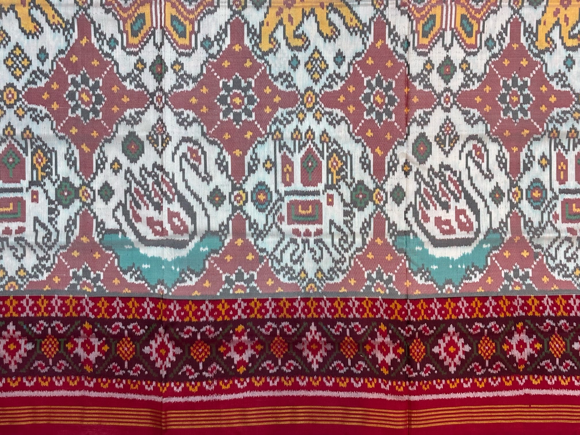 Red & White 6 Motifs Chabdi Designer Patola Saree - Image 4