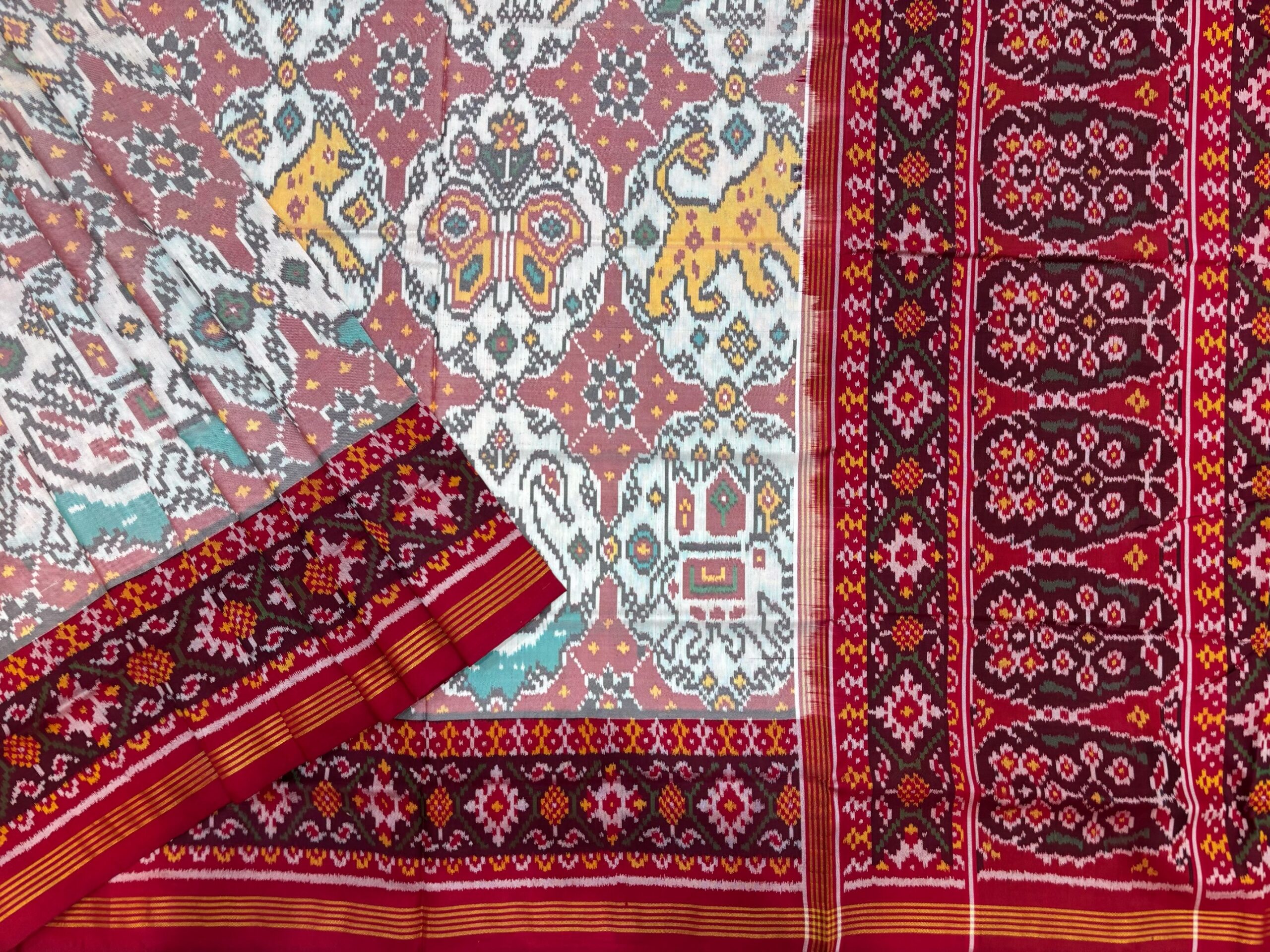 Red & White 6 Motifs Chabdi Designer Patola Saree - Image 2