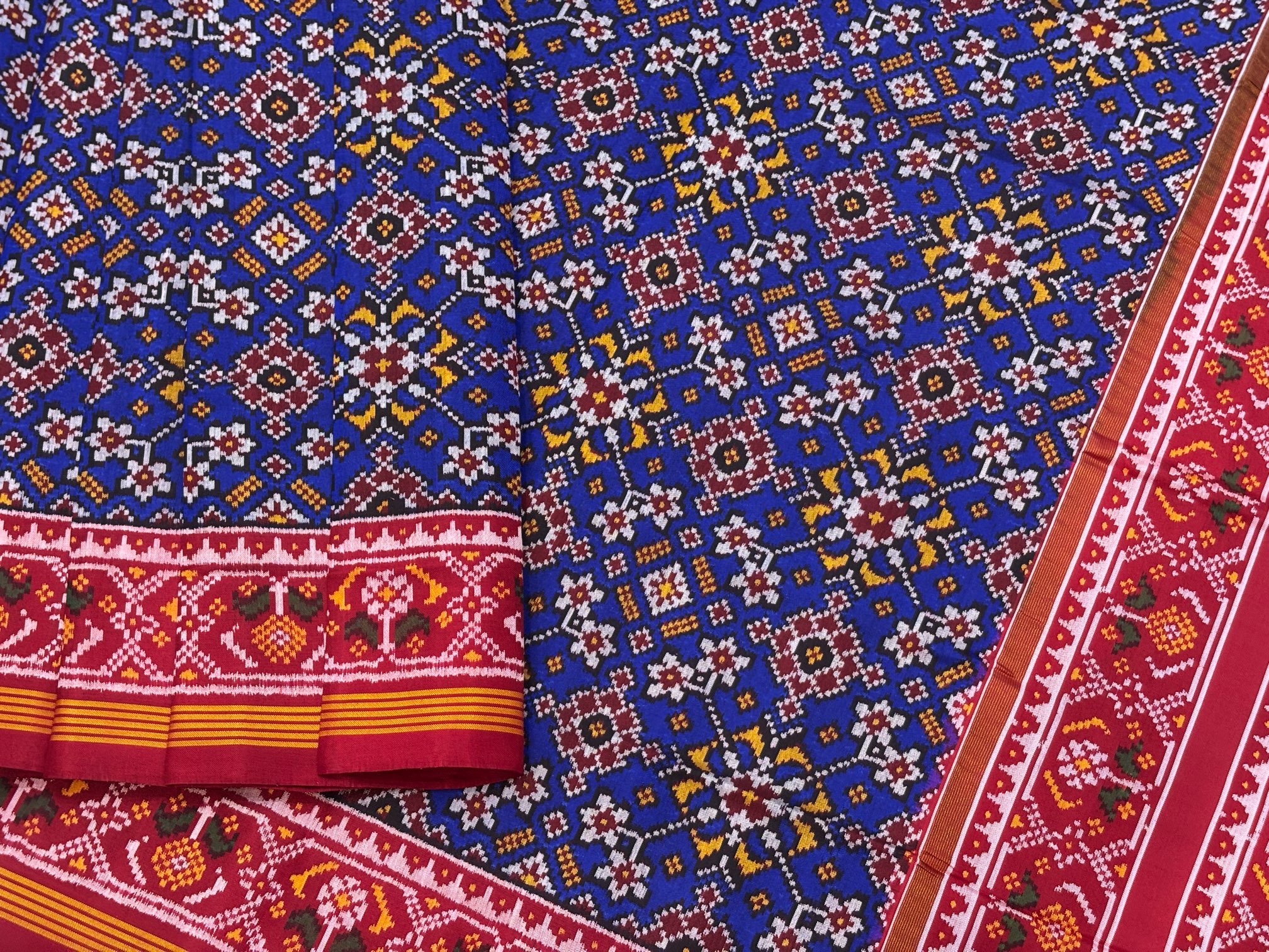 Red & Blue Navrtna Designer Patola Saree - Image 3